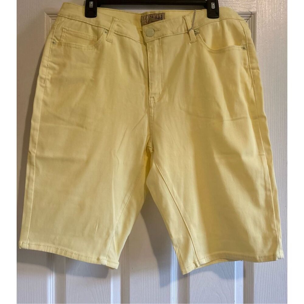 Hybrid & Company Shorts Size 1 XL